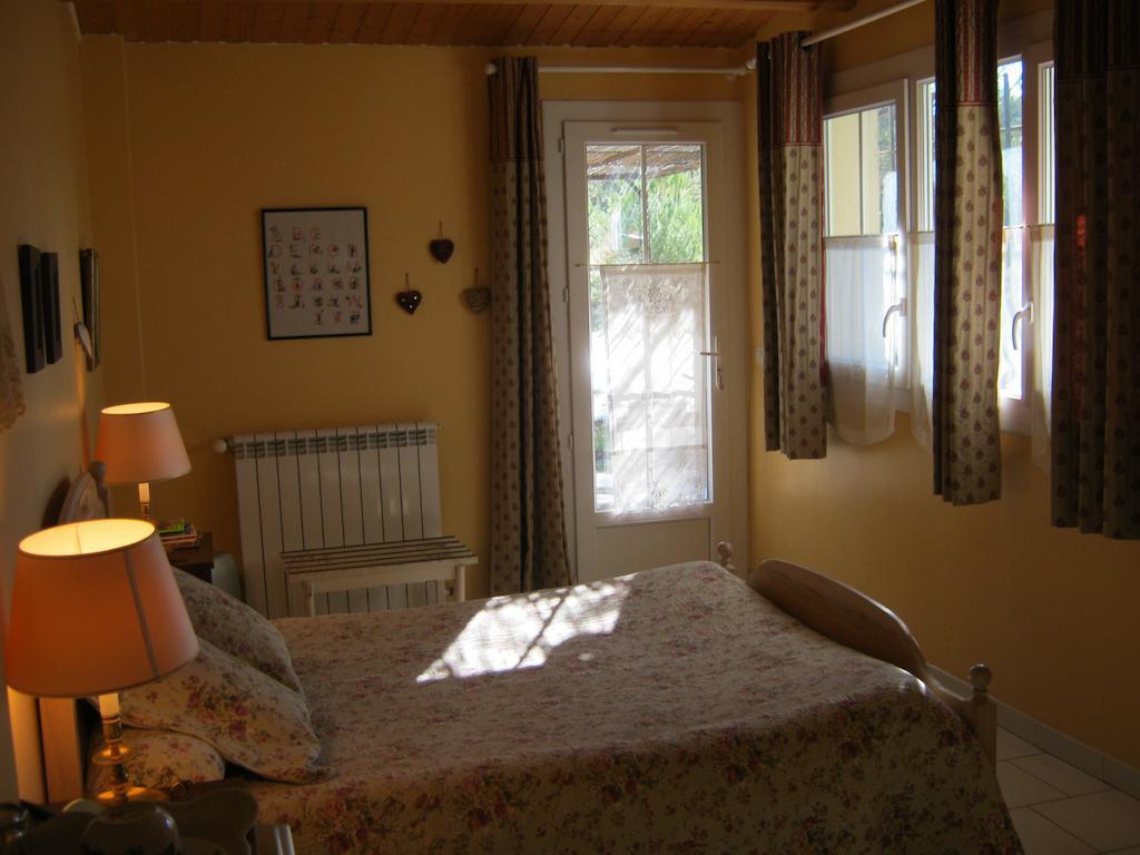 Bed and Breakfast La Margottiere à Rians  Chambre photo