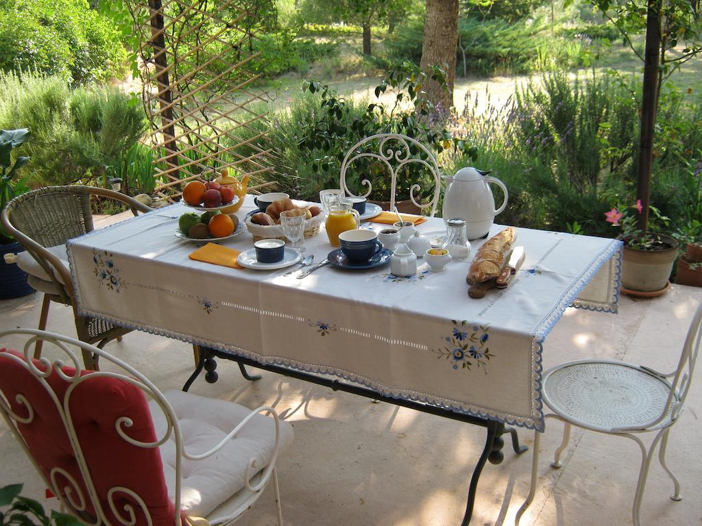 Bed and Breakfast La Margottiere à Rians  Extérieur photo
